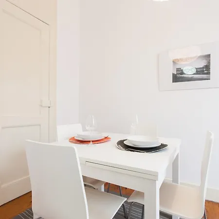 شقة Feels Like Ajuda Flat With Terrace *